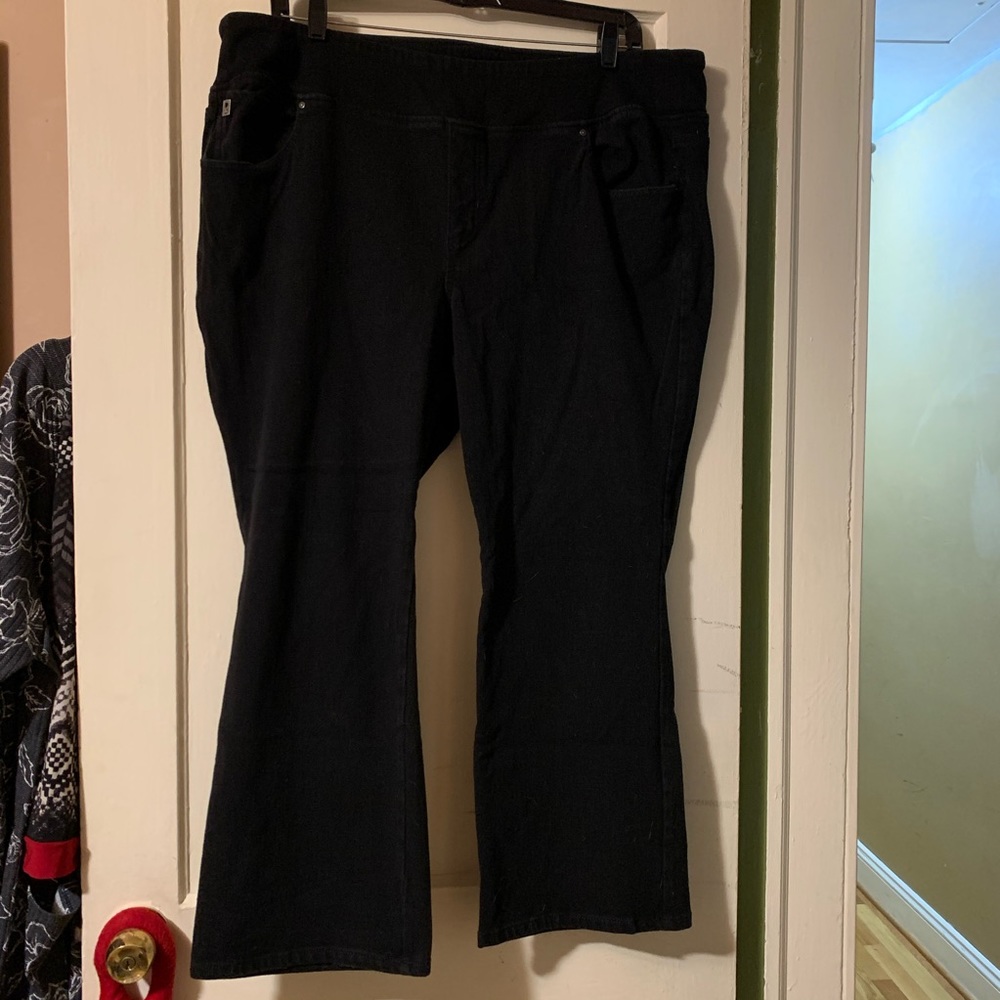 Belle by Kim Gravel Petite Boot-Cut Jeans